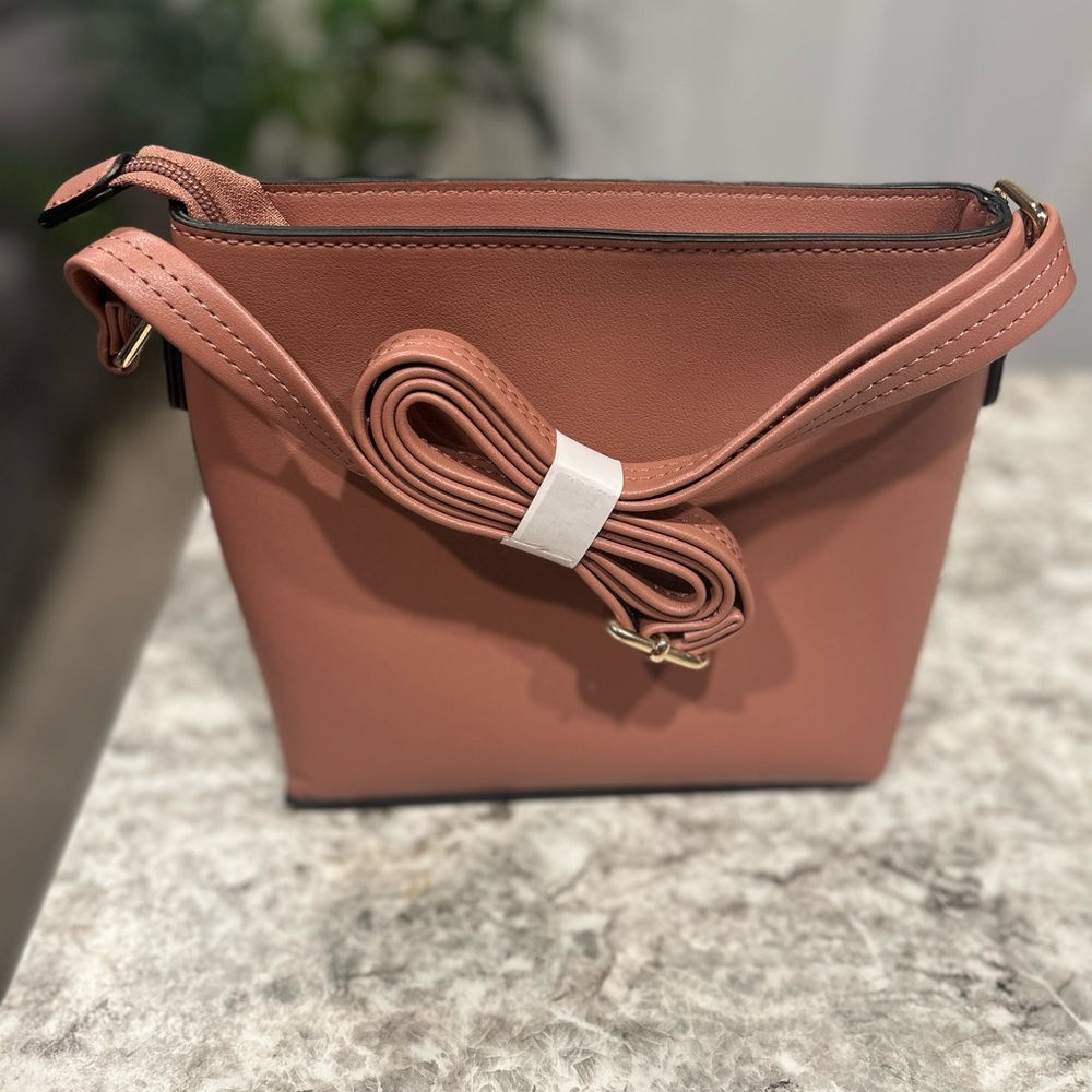 NWOT Muave Pink Croc Detail Crossbody - Picture 2 of 16